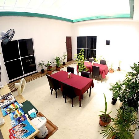 Royal Pearl Inn Maafushi Exterior foto